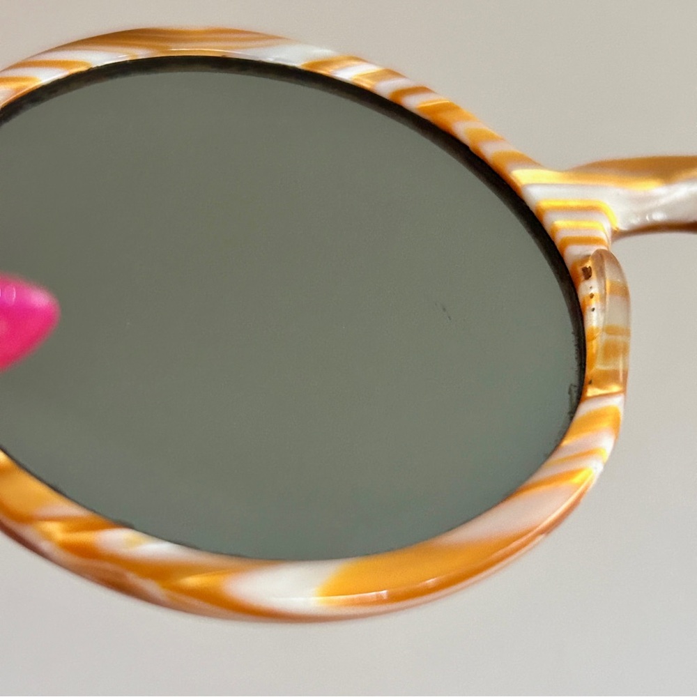 Vintage 60s 70s Marbled Round Mod Psychedelic Hippie Boho Woodstock Sunglasses - Picture 13 of 16